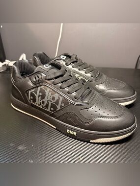 Dior B27 Men’s Black Low-Top Sneakers with Dior Oblique Panel
